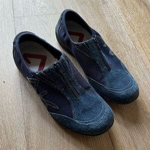 Anne Klein Navy Blue Flats